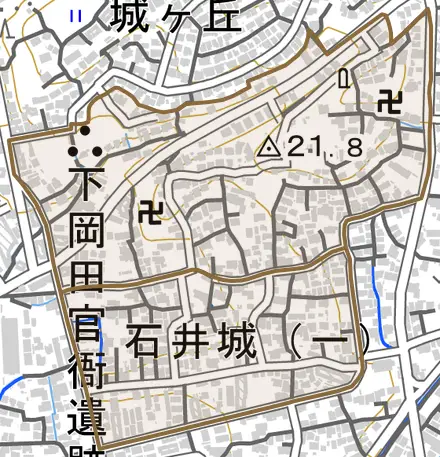 石井城とその周辺の地図。町の範囲を重ねている