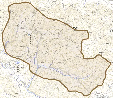 上下町岡屋とその周辺の地図。町の範囲を重ねている