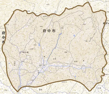 上下町小塚とその周辺の地図。町の範囲を重ねている
