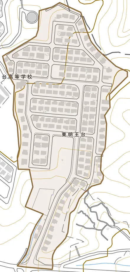 東明王台とその周辺の地図。町の範囲を重ねている