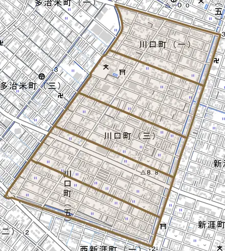 川口町とその周辺の地図。町の範囲を重ねている