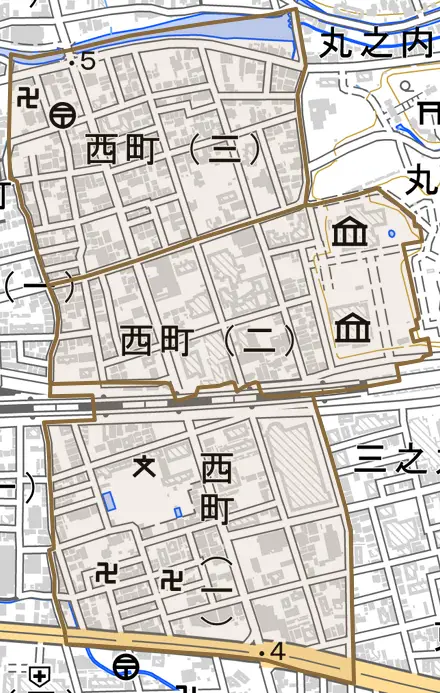 西町とその周辺の地図。町の範囲を重ねている