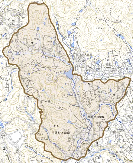 沼隈町大字上山南とその周辺の地図。町の範囲を重ねている