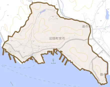 沼隈町大字常石とその周辺の地図。町の範囲を重ねている