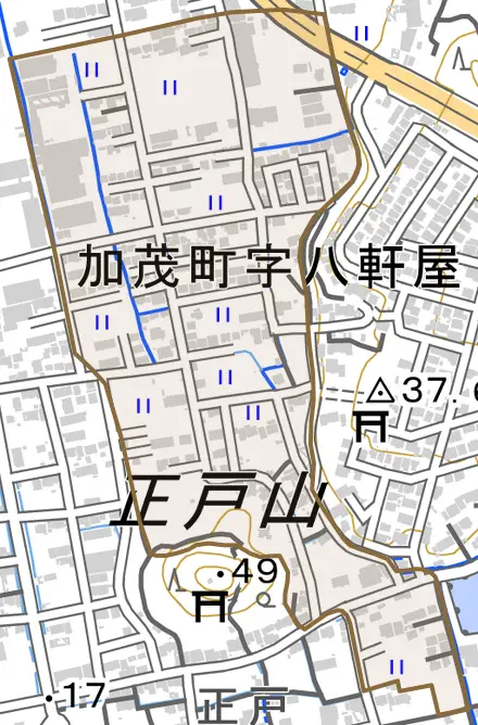 加茂町字八軒屋とその周辺の地図。町の範囲を重ねている