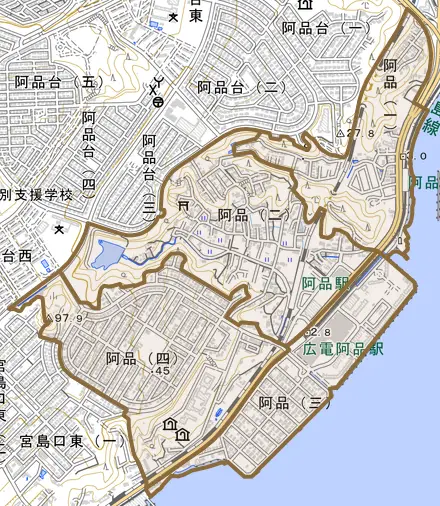 阿品とその周辺の地図。町の範囲を重ねている