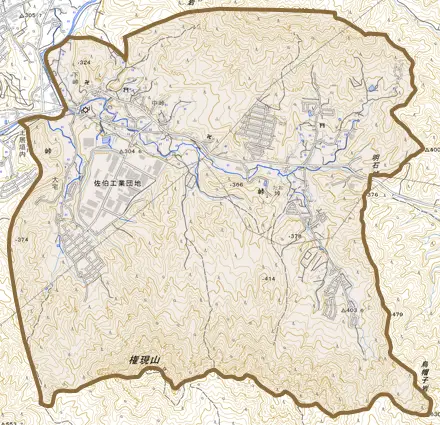 峠とその周辺の地図。町の範囲を重ねている