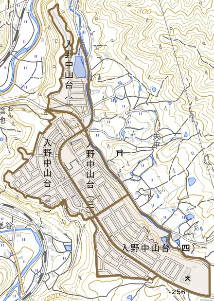 入野中山台とその周辺の地図。町の範囲を重ねている