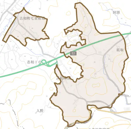 志和町七条椛坂とその周辺の地図。町の範囲を重ねている