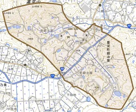 豊栄町鍛冶屋とその周辺の地図。町の範囲を重ねている