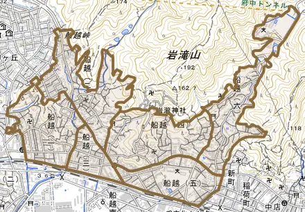 船越とその周辺の地図。町の範囲を重ねている