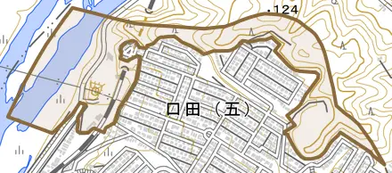 口田町とその周辺の地図。町の範囲を重ねている