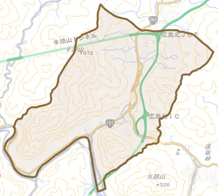 安佐町大字飯室とその周辺の地図。町の範囲を重ねている