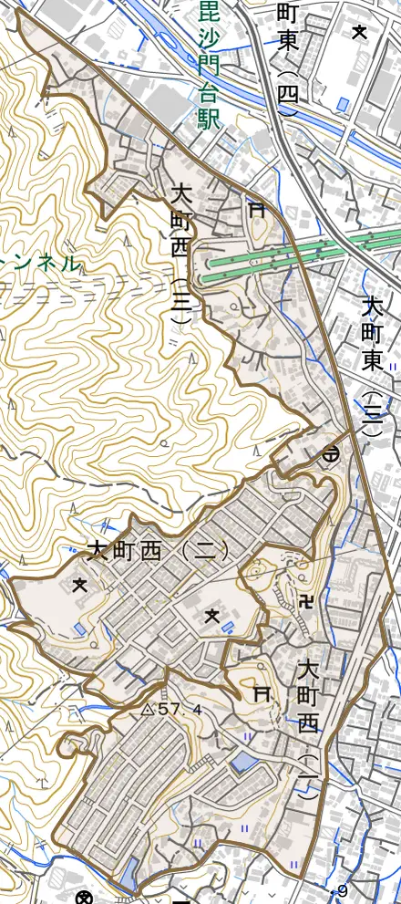 大町西とその周辺の地図。町の範囲を重ねている
