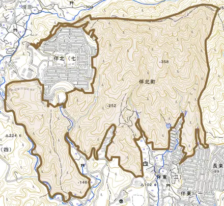 伴北町とその周辺の地図。町の範囲を重ねている