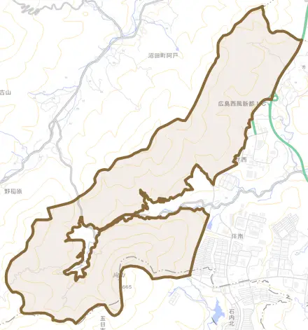 伴西町とその周辺の地図。町の範囲を重ねている
