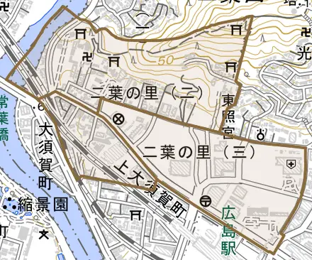 二葉の里とその周辺の地図。町の範囲を重ねている