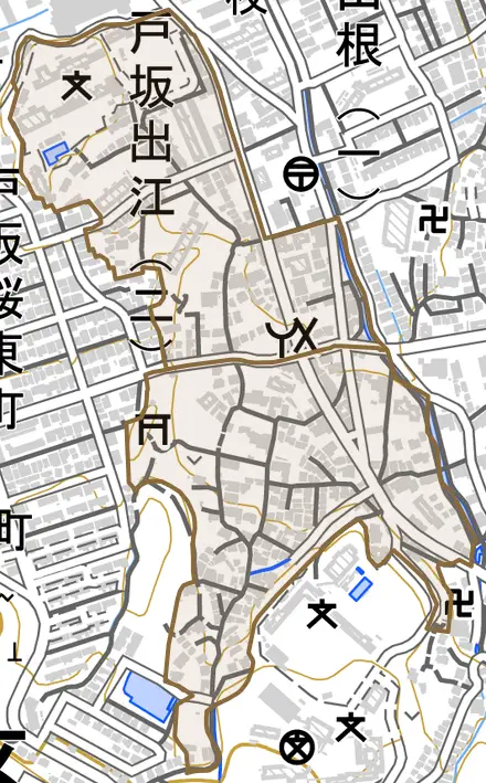 戸坂出江とその周辺の地図。町の範囲を重ねている
