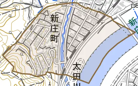 新庄町とその周辺の地図。町の範囲を重ねている