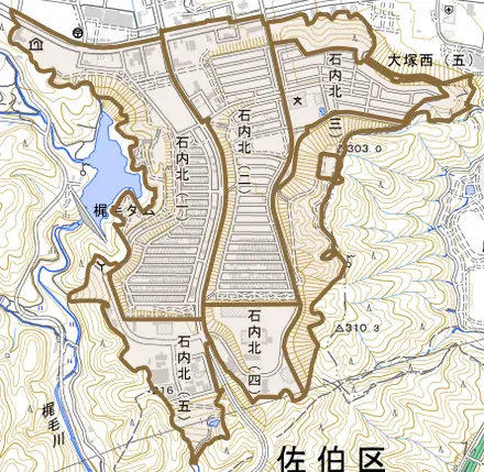 石内北とその周辺の地図。町の範囲を重ねている