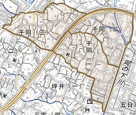 千同とその周辺の地図。町の範囲を重ねている