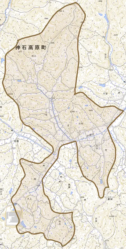 上とその周辺の地図。町の範囲を重ねている