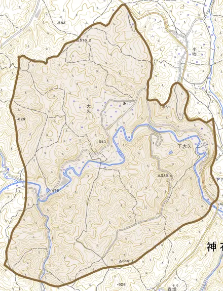 大矢とその周辺の地図。町の範囲を重ねている