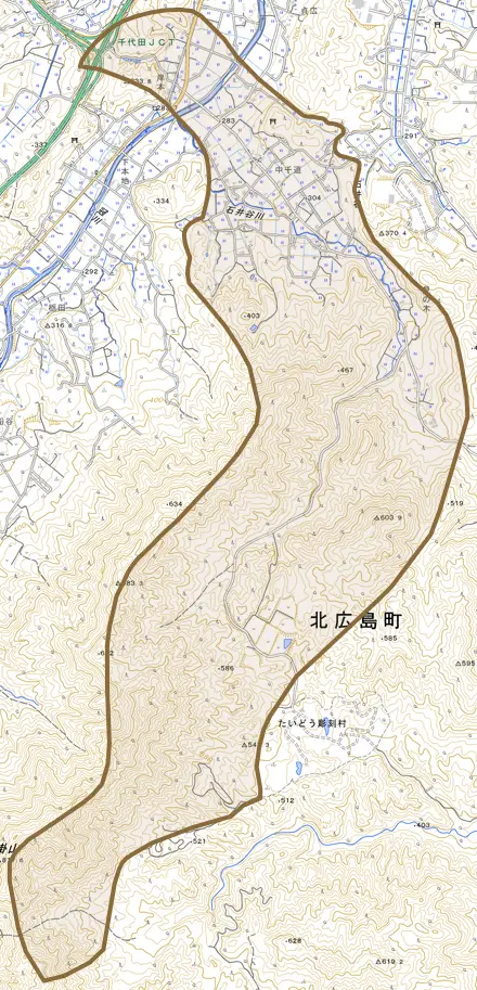 石井谷とその周辺の地図。町の範囲を重ねている