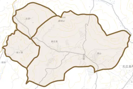 都志見とその周辺の地図。町の範囲を重ねている