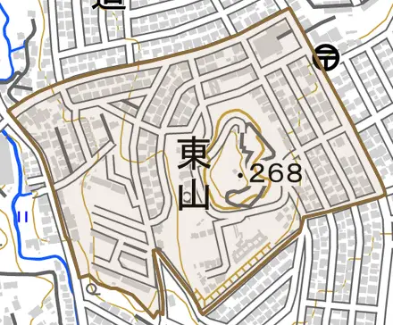 東山とその周辺の地図。町の範囲を重ねている
