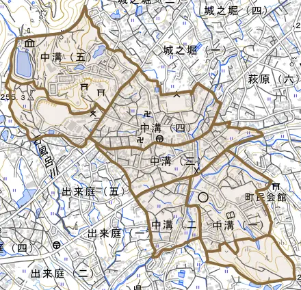 中溝とその周辺の地図。町の範囲を重ねている