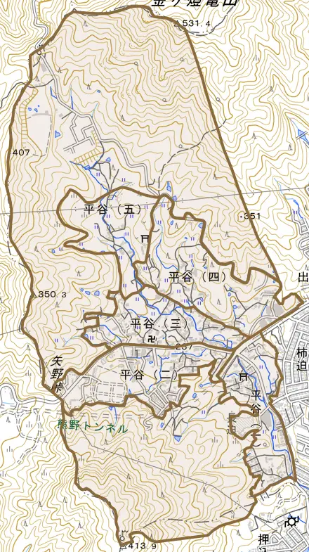 平谷とその周辺の地図。町の範囲を重ねている
