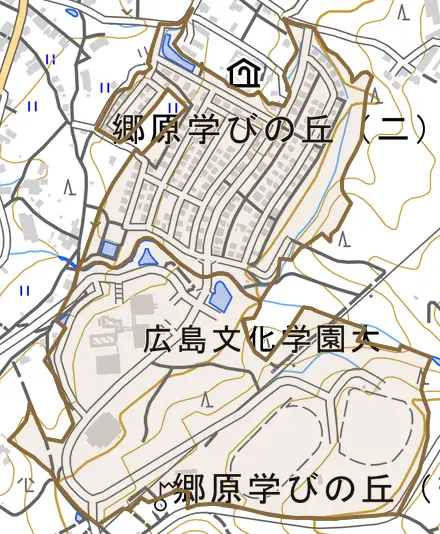 郷原学びの丘とその周辺の地図。町の範囲を重ねている