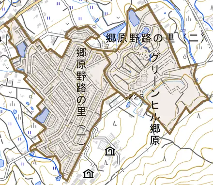 郷原野路の里とその周辺の地図。町の範囲を重ねている