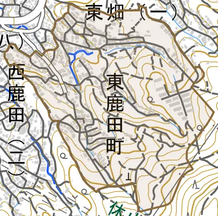 東鹿田町とその周辺の地図。町の範囲を重ねている