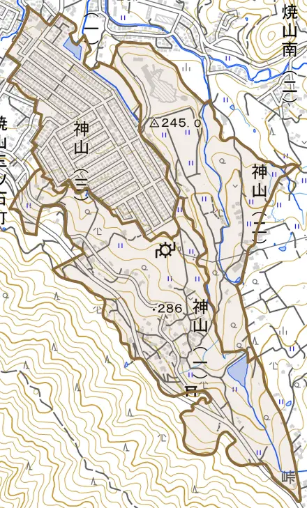 神山とその周辺の地図。町の範囲を重ねている