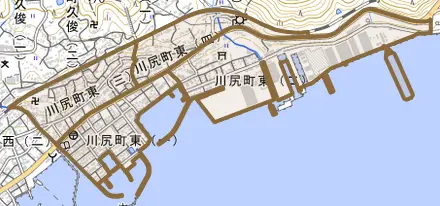 川尻町東とその周辺の地図。町の範囲を重ねている
