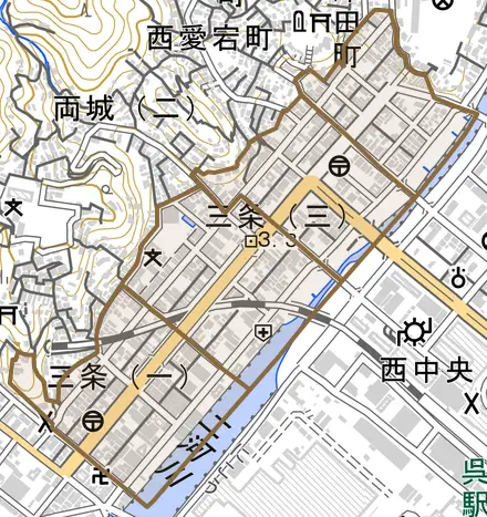 三条とその周辺の地図。町の範囲を重ねている