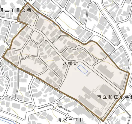 八幡町とその周辺の地図。町の範囲を重ねている