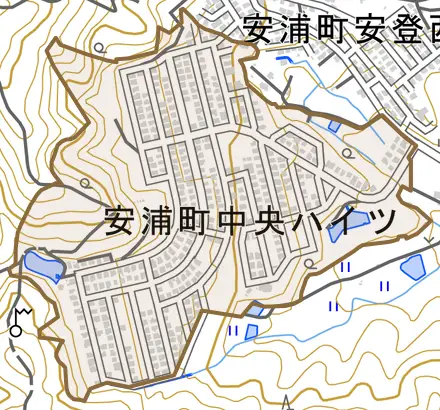 安浦町中央ハイツとその周辺の地図。町の範囲を重ねている