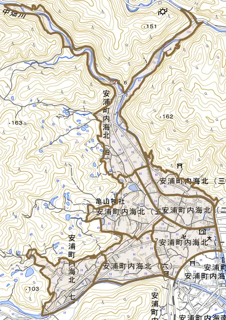 安浦町内海北とその周辺の地図。町の範囲を重ねている