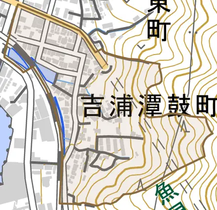 吉浦潭鼓町とその周辺の地図。町の範囲を重ねている