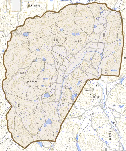 久井町泉とその周辺の地図。町の範囲を重ねている