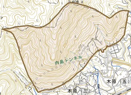 奥野山町とその周辺の地図。町の範囲を重ねている