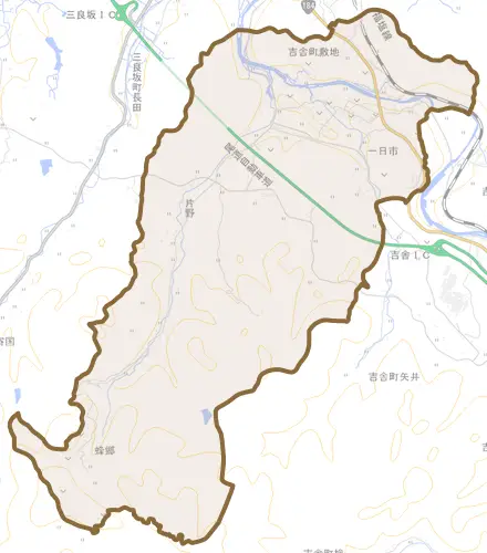 吉舎町敷地とその周辺の地図。町の範囲を重ねている