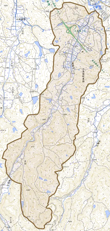 三良坂町長田とその周辺の地図。町の範囲を重ねている