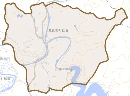 三良坂町仁賀とその周辺の地図。町の範囲を重ねている