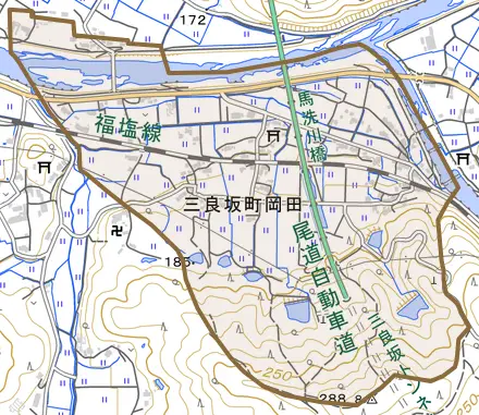 三良坂町岡田とその周辺の地図。町の範囲を重ねている