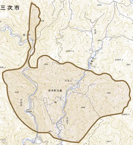 作木町大畠とその周辺の地図。町の範囲を重ねている