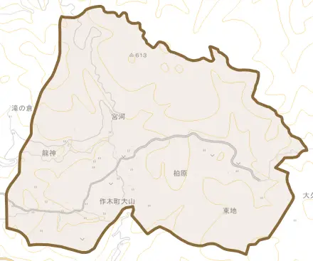 作木町大山とその周辺の地図。町の範囲を重ねている